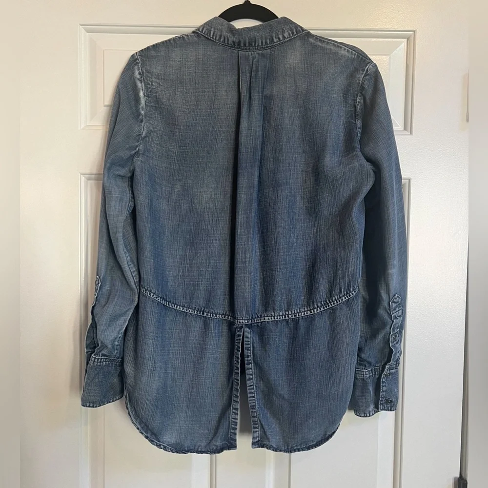 Cloth & Stone long sleeve denim top - Size S - Picture 3 of 6